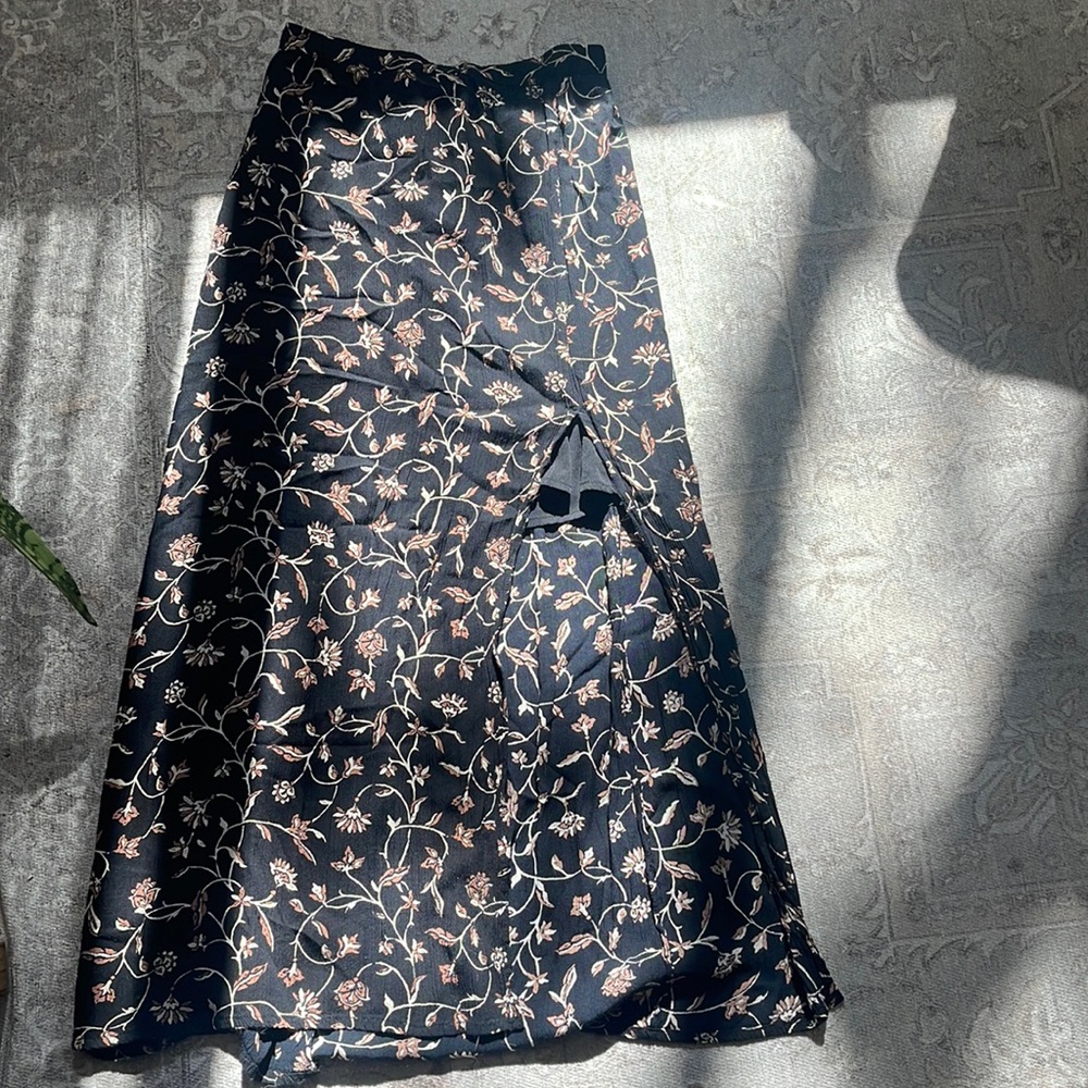 Amuse Society MIDI Skirt